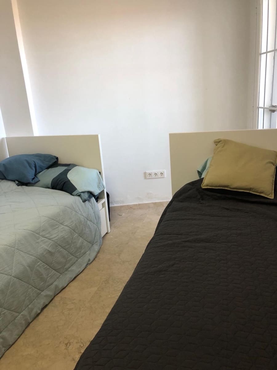 3 soveværelse Lejlighed til salg i Manilva - € 239.500 (Ref: 9080806)