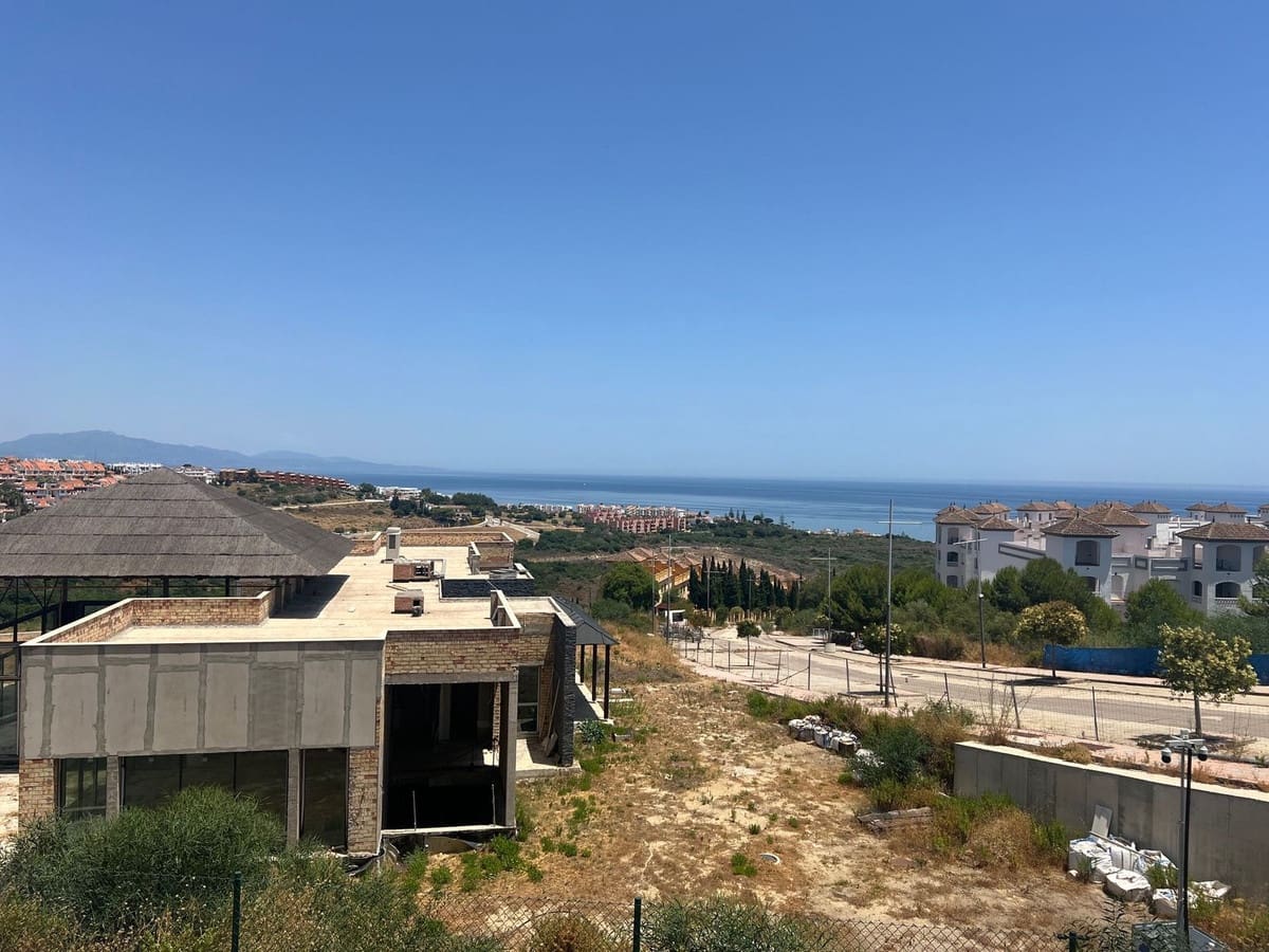 3 soveværelse Lejlighed til salg i Manilva - € 239.500 (Ref: 9080806)