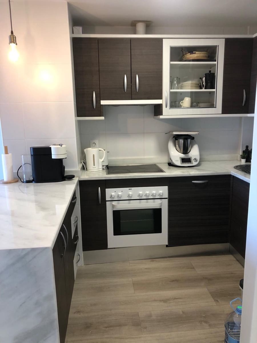 3 soveværelse Lejlighed til salg i Manilva - € 239.500 (Ref: 9080806)