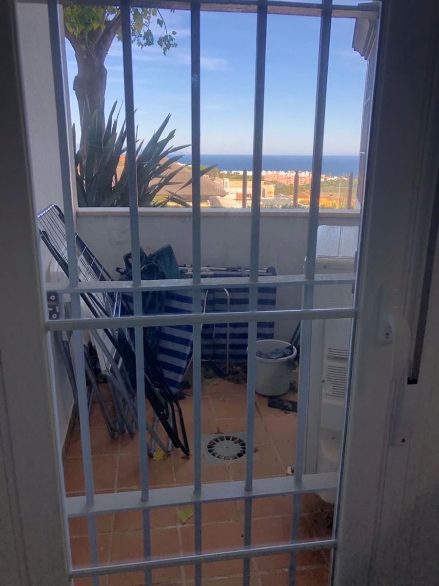 3 soveværelse Lejlighed til salg i Manilva - € 239.500 (Ref: 9080806)