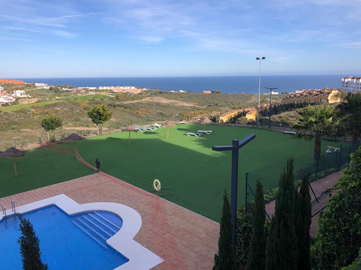 3 soveværelse Lejlighed til salg i Manilva - € 239.500 (Ref: 9080806)