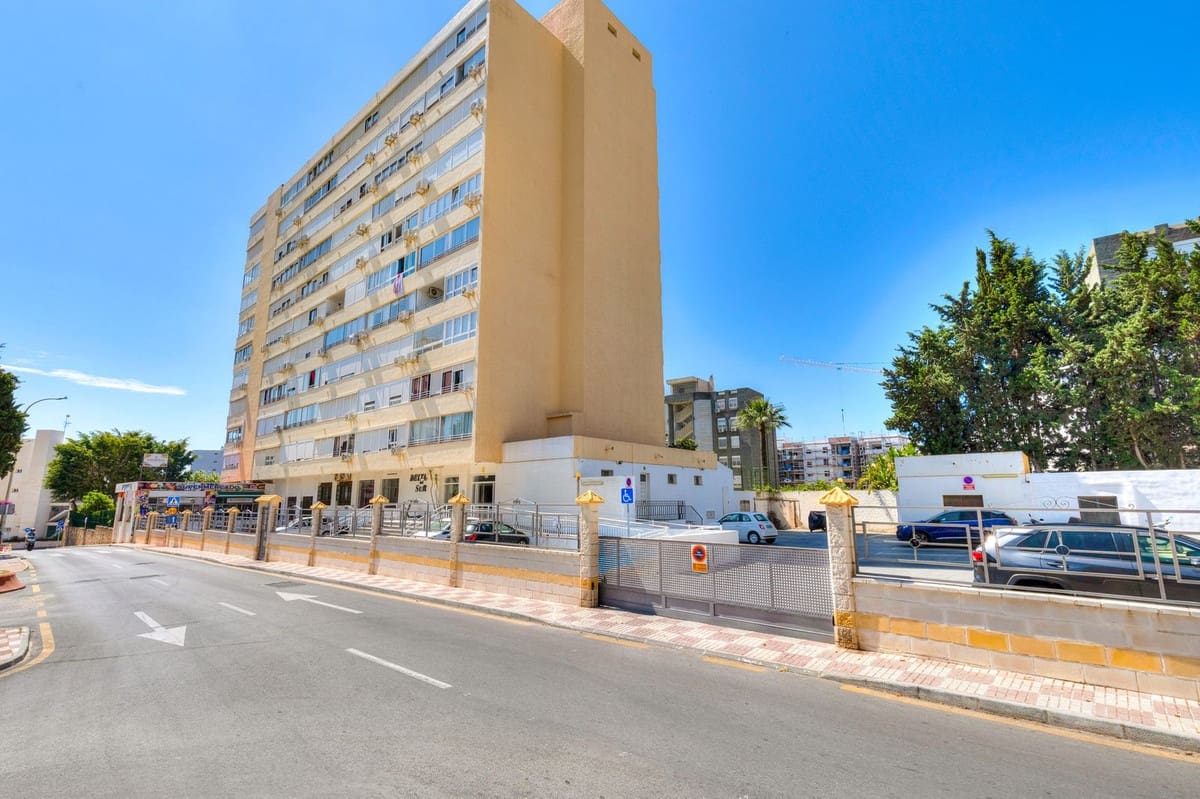 1 soverom Leilighet til salgs i Benalmadena - € 229 000 (Ref: 9080807)