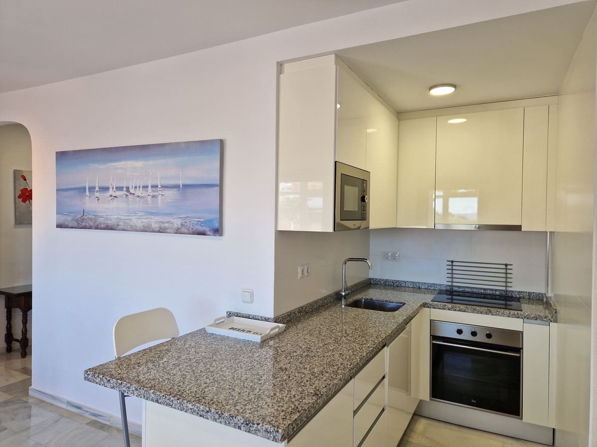 1 soveværelse Lejlighed til salg i Benalmadena - € 227.000 (Ref: 9080809)