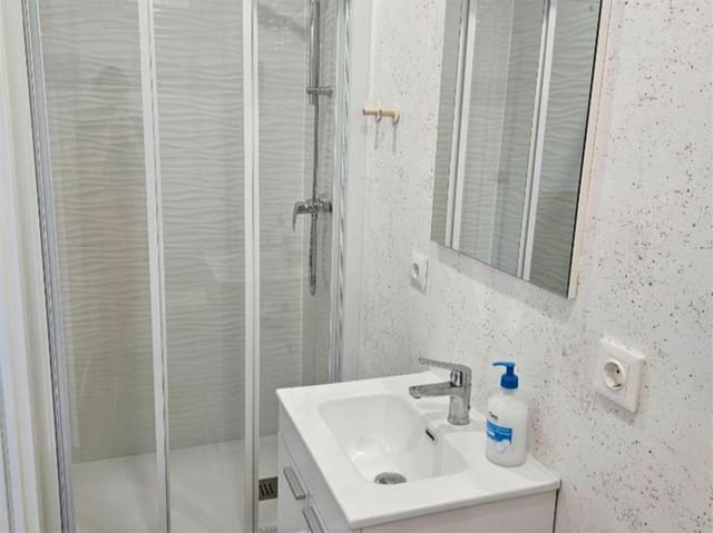 Leilighet til salgs i Marbesa, Marbella - € 225 750 (Ref: 9080810)