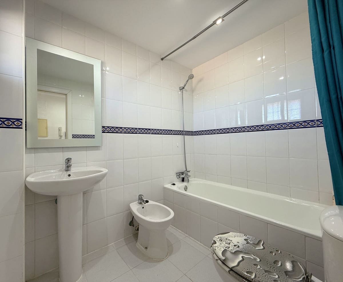 2 soverom Leilighet til salgs i Casares med garasje - € 225 000 (Ref: 9080811)