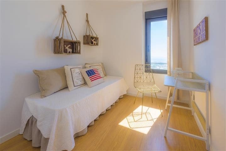 2 sovrum Lägenhet till salu i Marbella med garage - 222 000 € (Ref: 9080813)