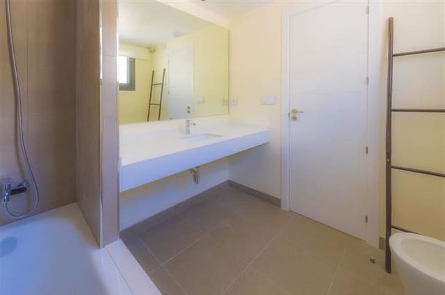 2 soveværelse Lejlighed til salg i Marbella med garage - € 222.000 (Ref: 9080813)