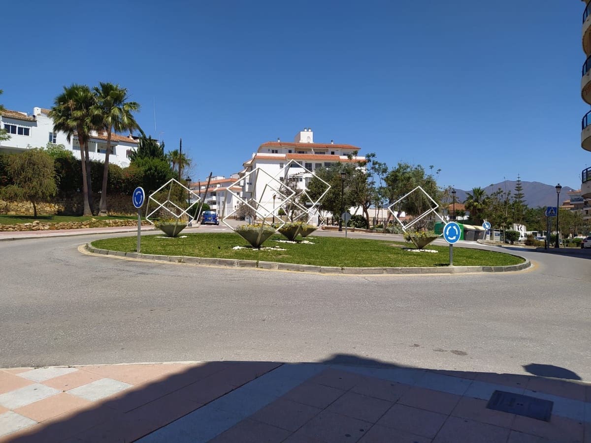 2 quarto Apartamento para venda em San Luis de Sabinillas - 218 000 € (Ref: 9080817)