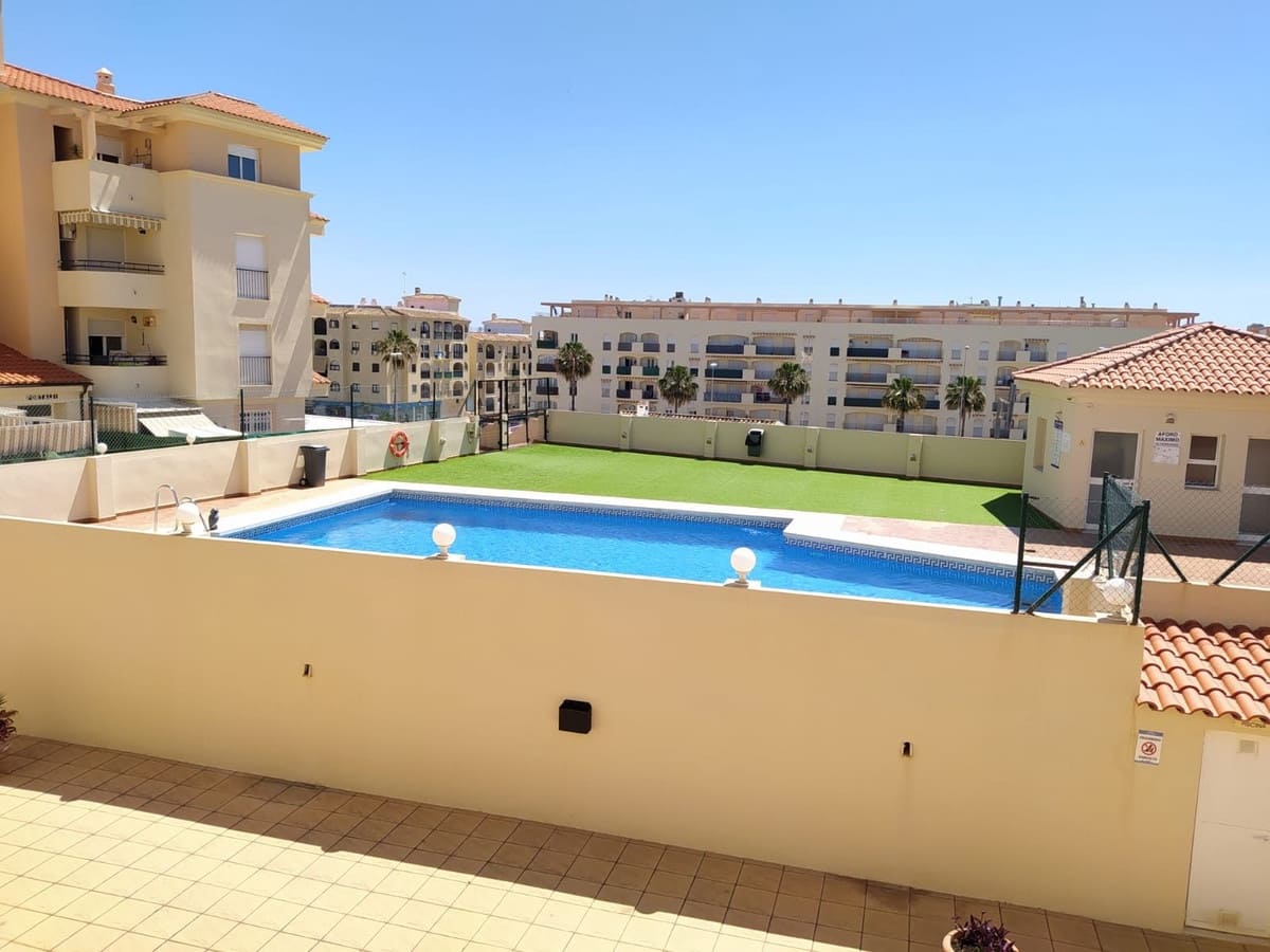 2 quarto Apartamento para venda em San Luis de Sabinillas - 218 000 € (Ref: 9080817)