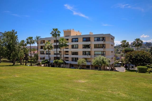 Apartment for sale in Nueva Andalucia, Marbella - € 185,000 (Ref: 9080819)