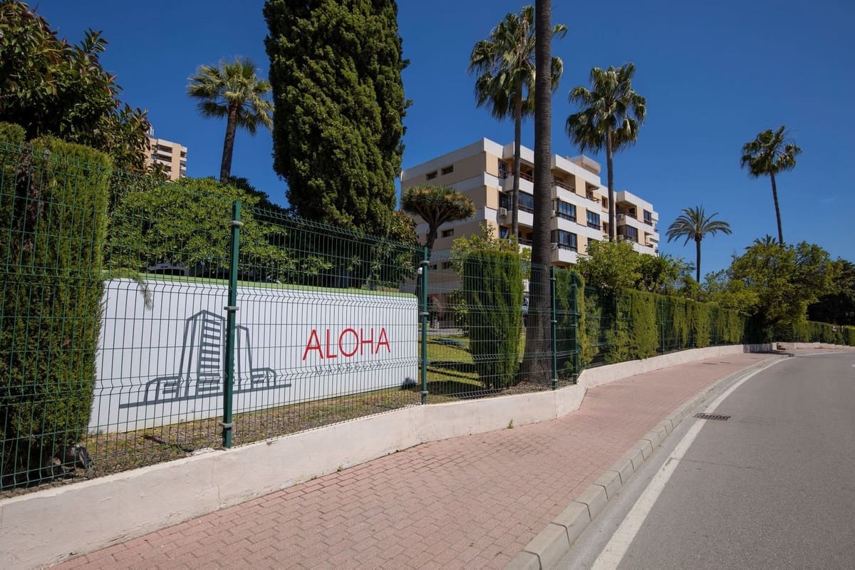 Apartment for sale in Nueva Andalucia - € 185,000 (Ref: 9080819)