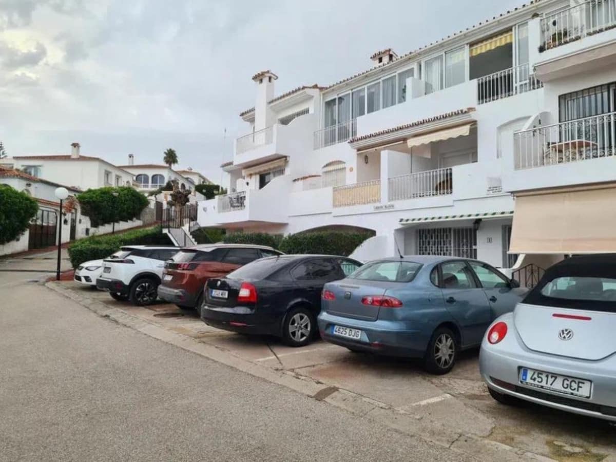 2 Zimmer Apartment zu verkaufen in Manilva - 215.000 € (Ref: 9080820)