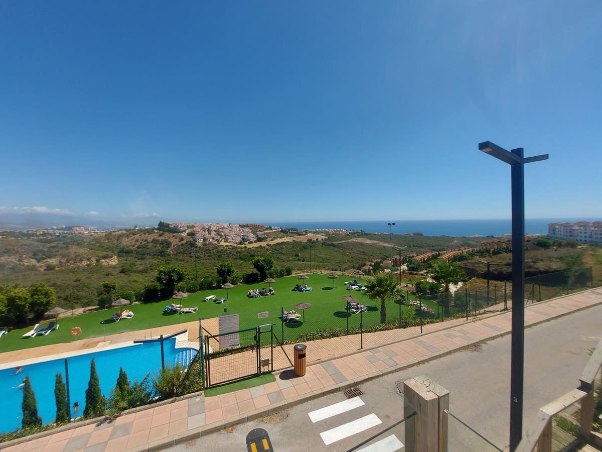 2 soveværelse Lejlighed til salg i Manilva - € 215.000 (Ref: 9080821)