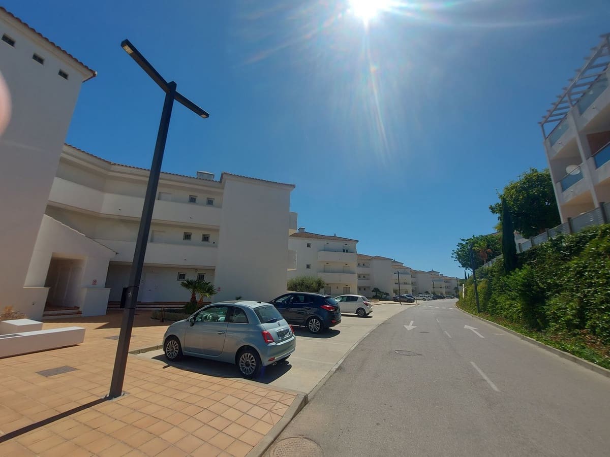 2 soveværelse Lejlighed til salg i Manilva - € 215.000 (Ref: 9080821)