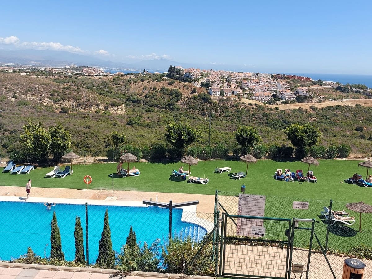 2 soveværelse Lejlighed til salg i Manilva - € 215.000 (Ref: 9080821)