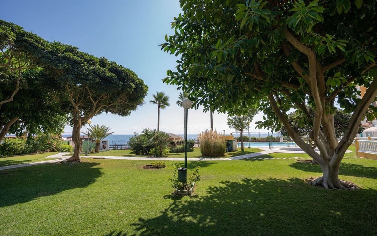 Appartement à vendre à Calahonda - 215 000 € (Ref: 9080822)