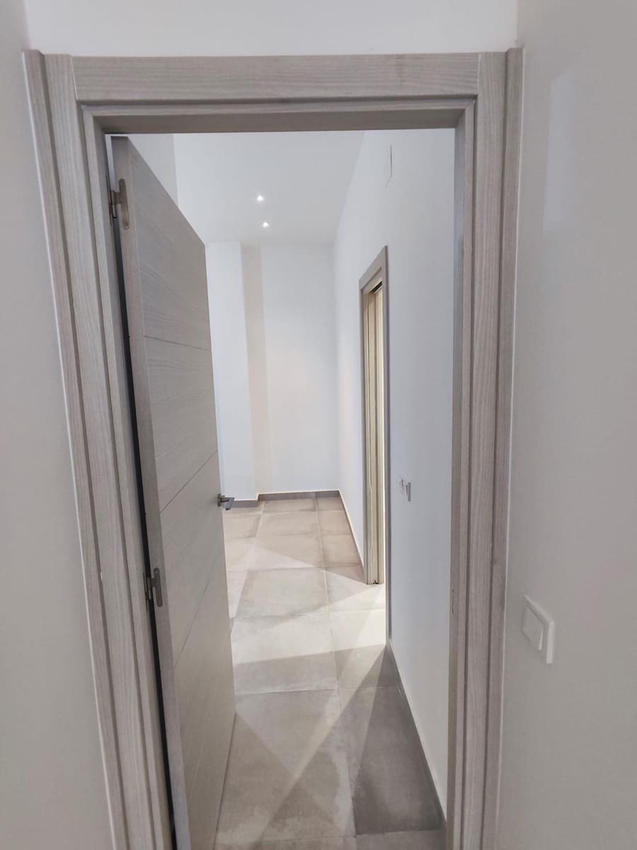 1 soverom Leilighet til salgs i Malaga by - € 205 000 (Ref: 9080829)