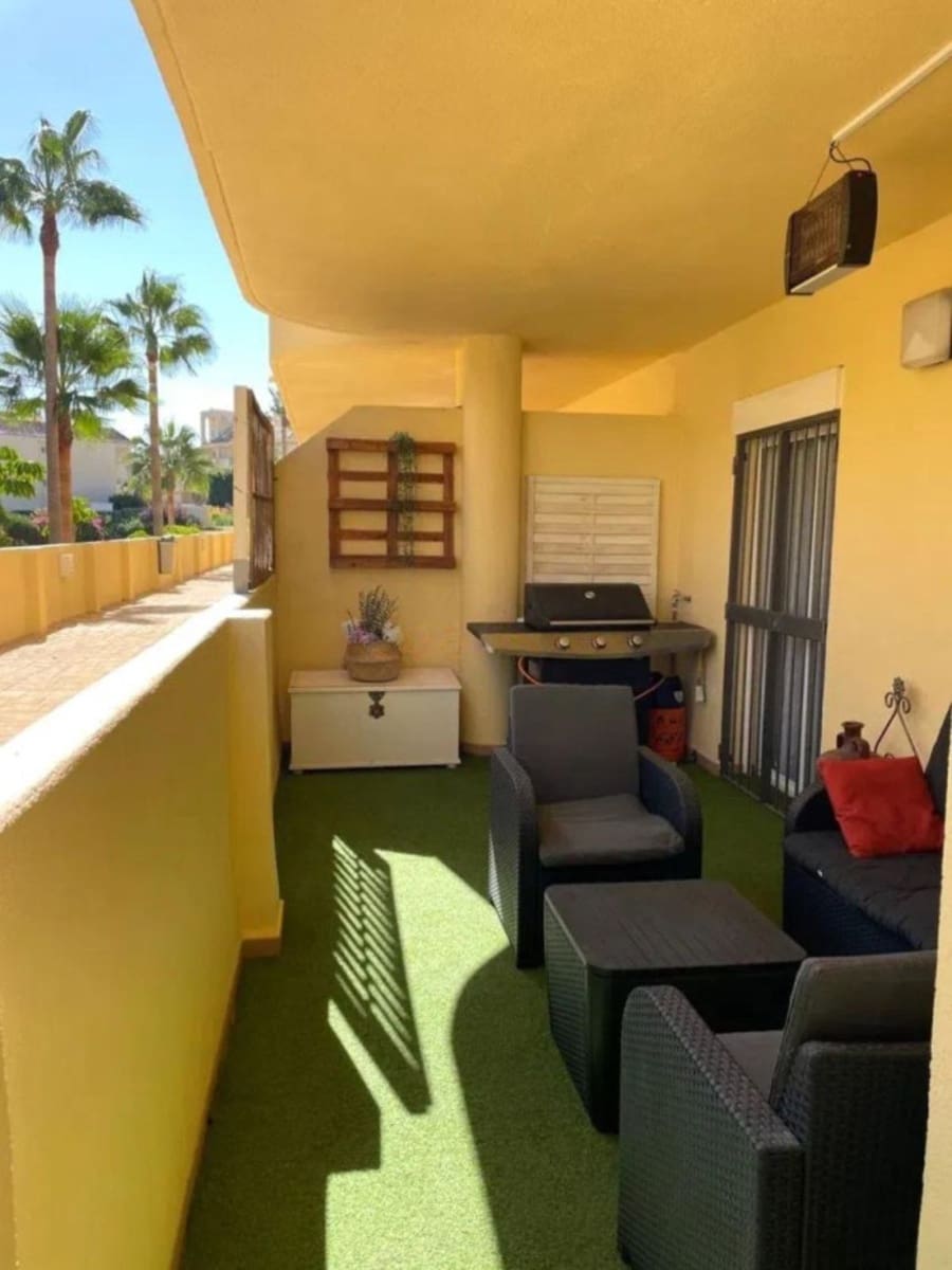 2 soveværelse Lejlighed til salg i Manilva med garage - € 190.000 (Ref: 9080833)