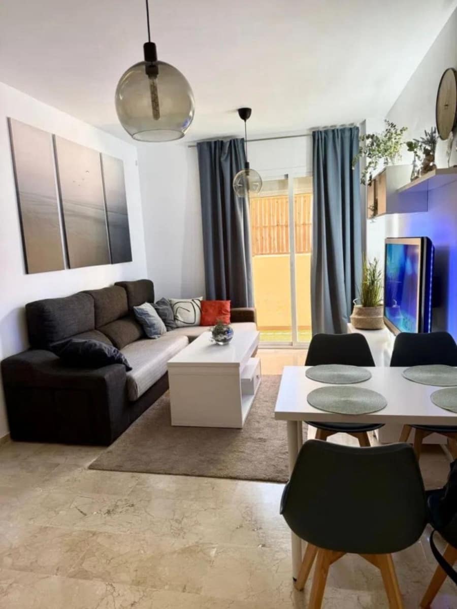 2 soveværelse Lejlighed til salg i Manilva med garage - € 190.000 (Ref: 9080833)