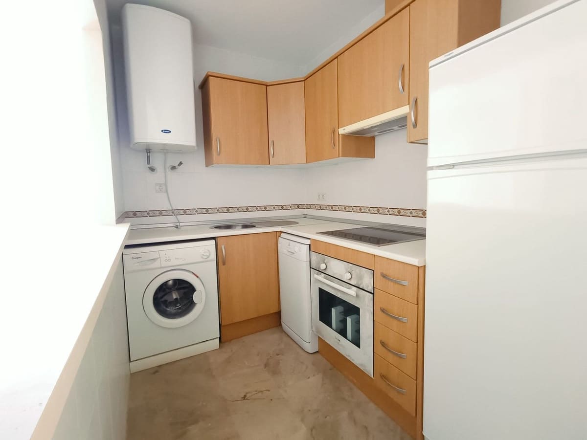 1 makuuhuone Huoneisto myytävänä paikassa Manilva - 189 000 € (Ref: 9080835)