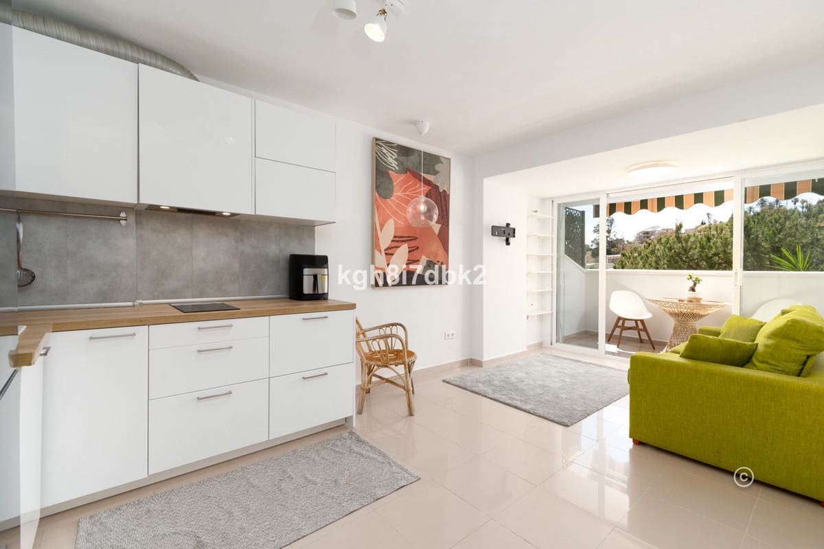 1 sypialnia Apartament na sprzedaż w Benalmadena - 185 000 € (Ref: 9080838)