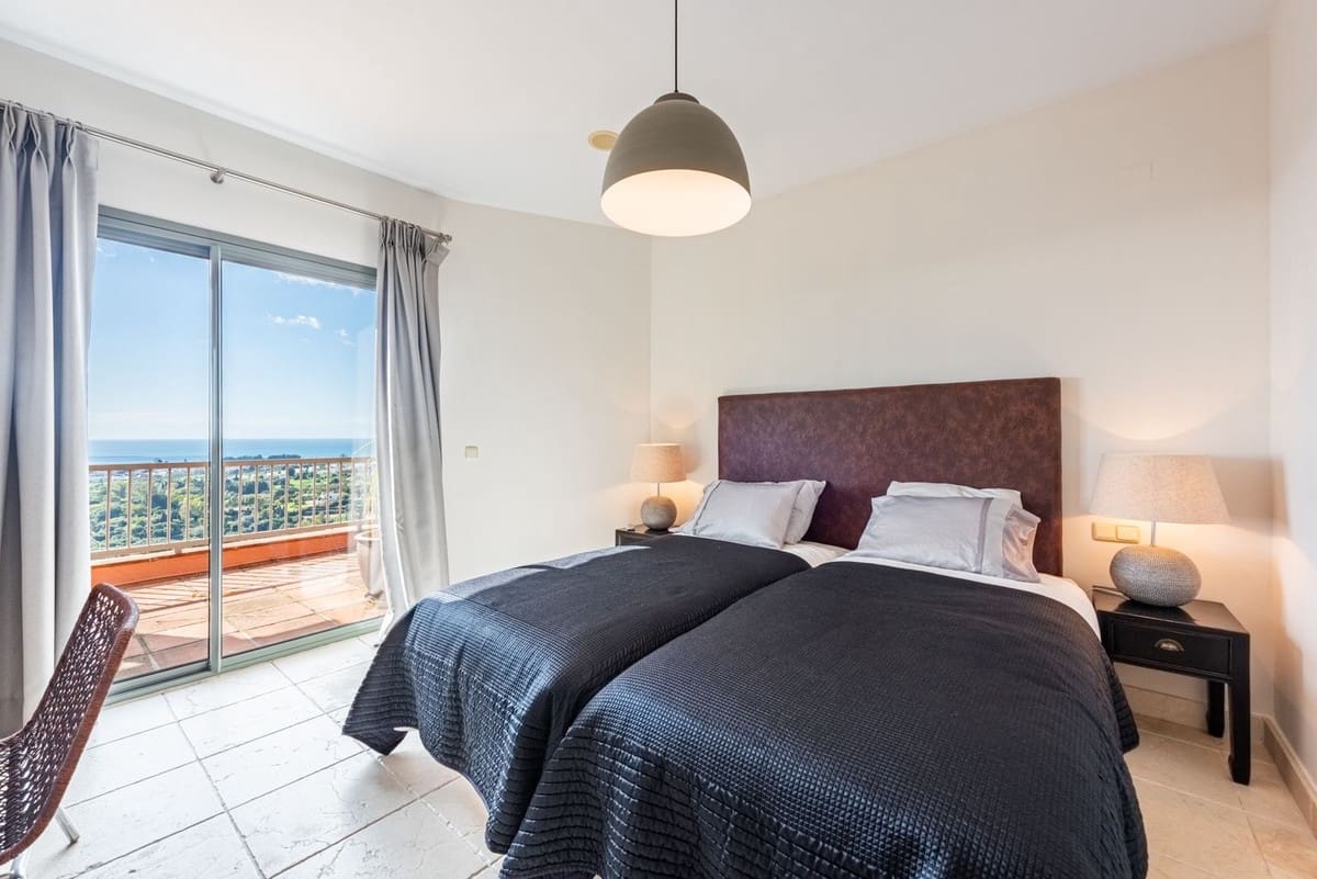 3 soveværelse Lejlighed til salg i Los Flamingos med garage - € 1.190.000 (Ref: 9080840)