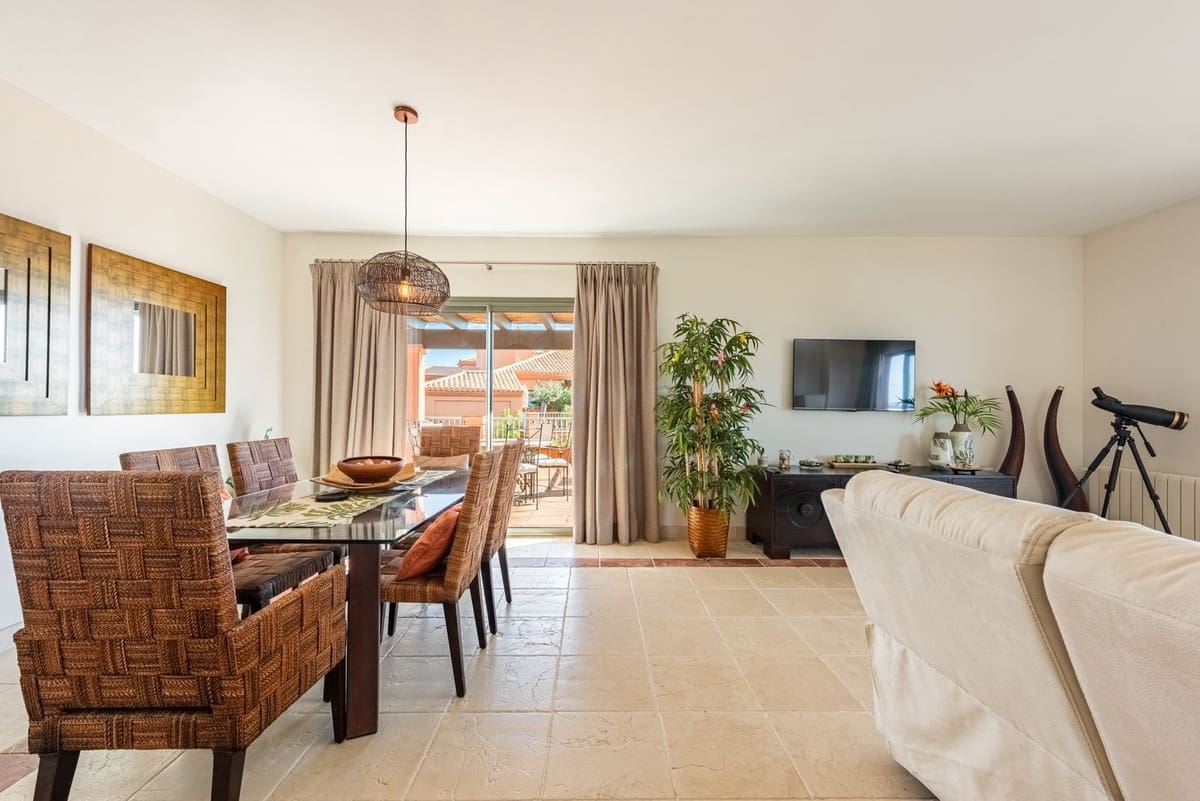 3 soveværelse Lejlighed til salg i Los Flamingos med garage - € 1.190.000 (Ref: 9080840)