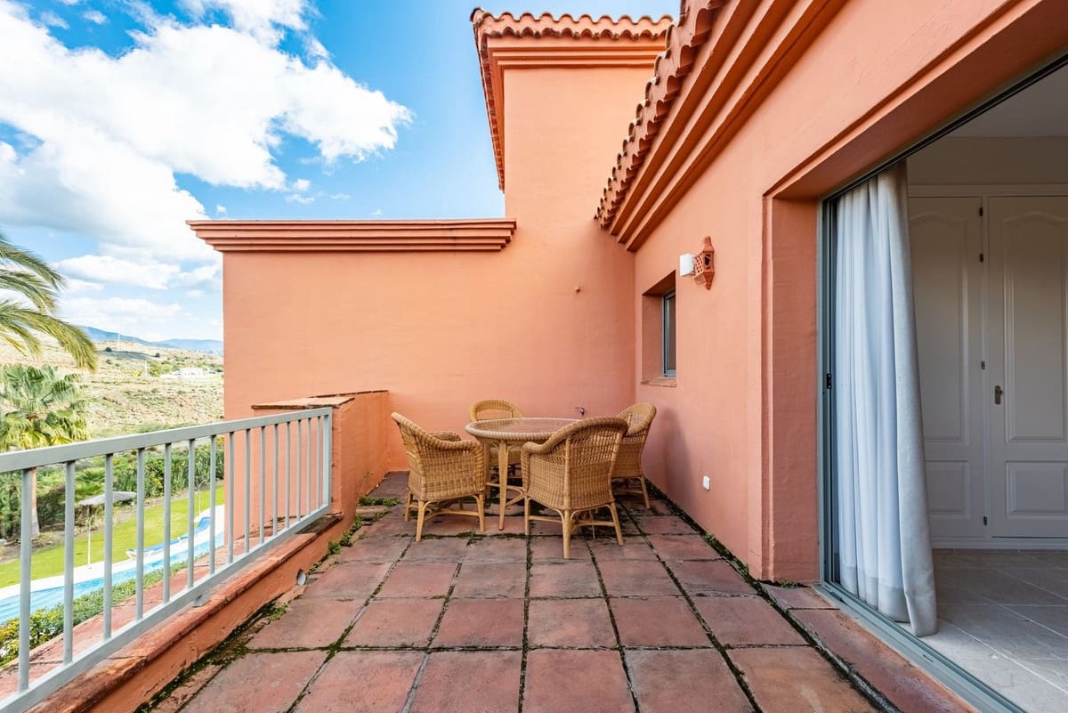 3 soveværelse Lejlighed til salg i Los Flamingos med garage - € 1.190.000 (Ref: 9080840)