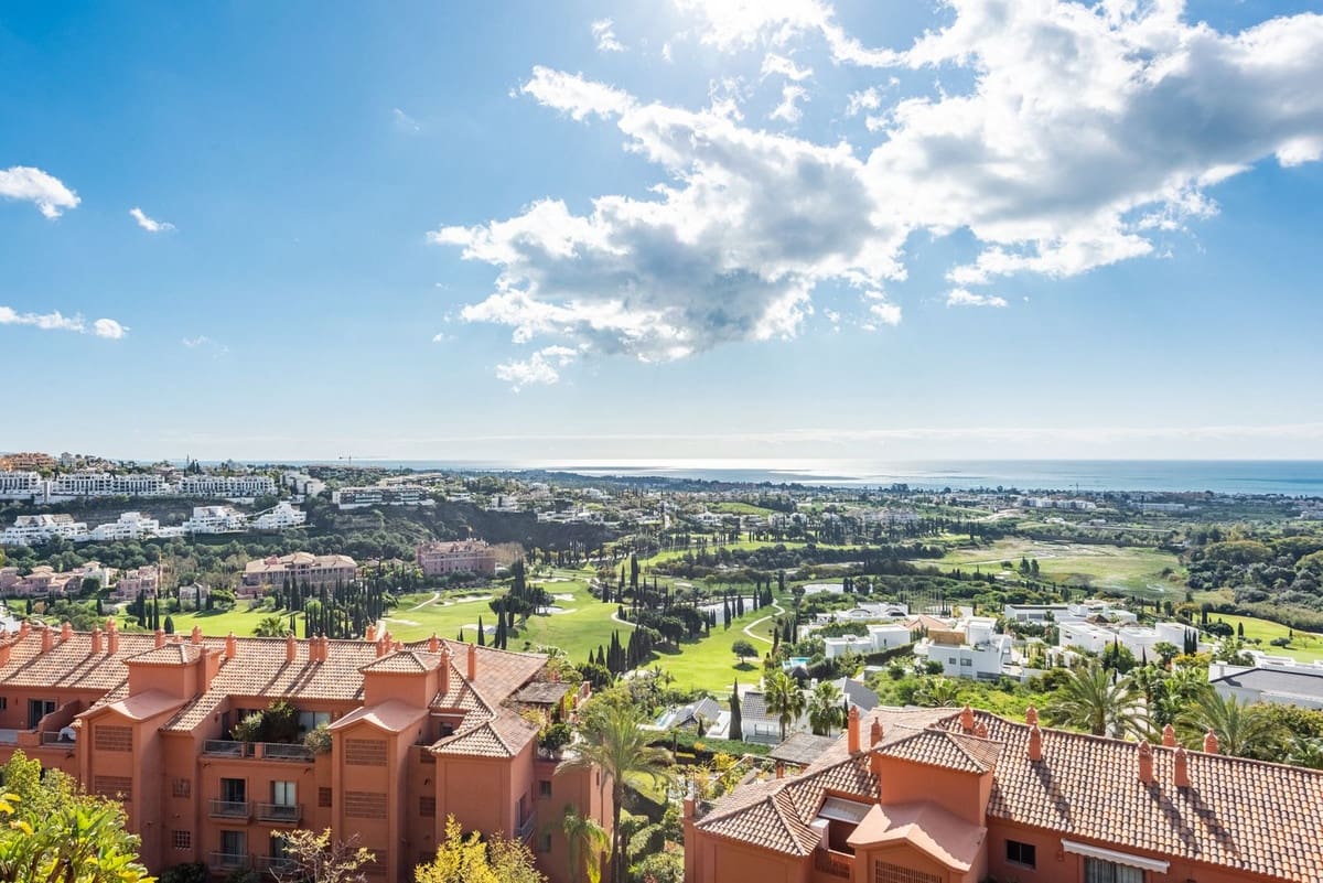 3 soveværelse Lejlighed til salg i Los Flamingos med garage - € 1.190.000 (Ref: 9080840)