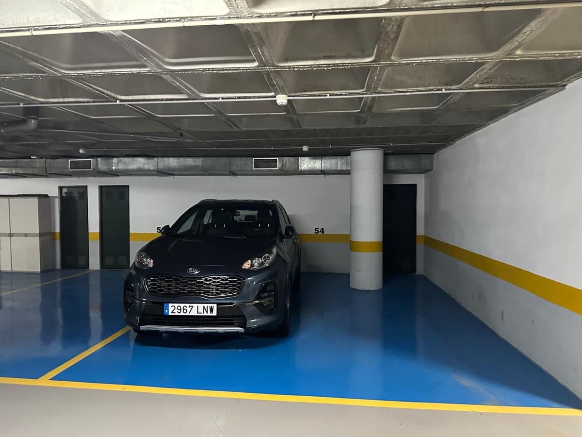 2 bedroom Apartment for sale in Golden Mile with garage - € 2,290,000 (Ref: 9080841)