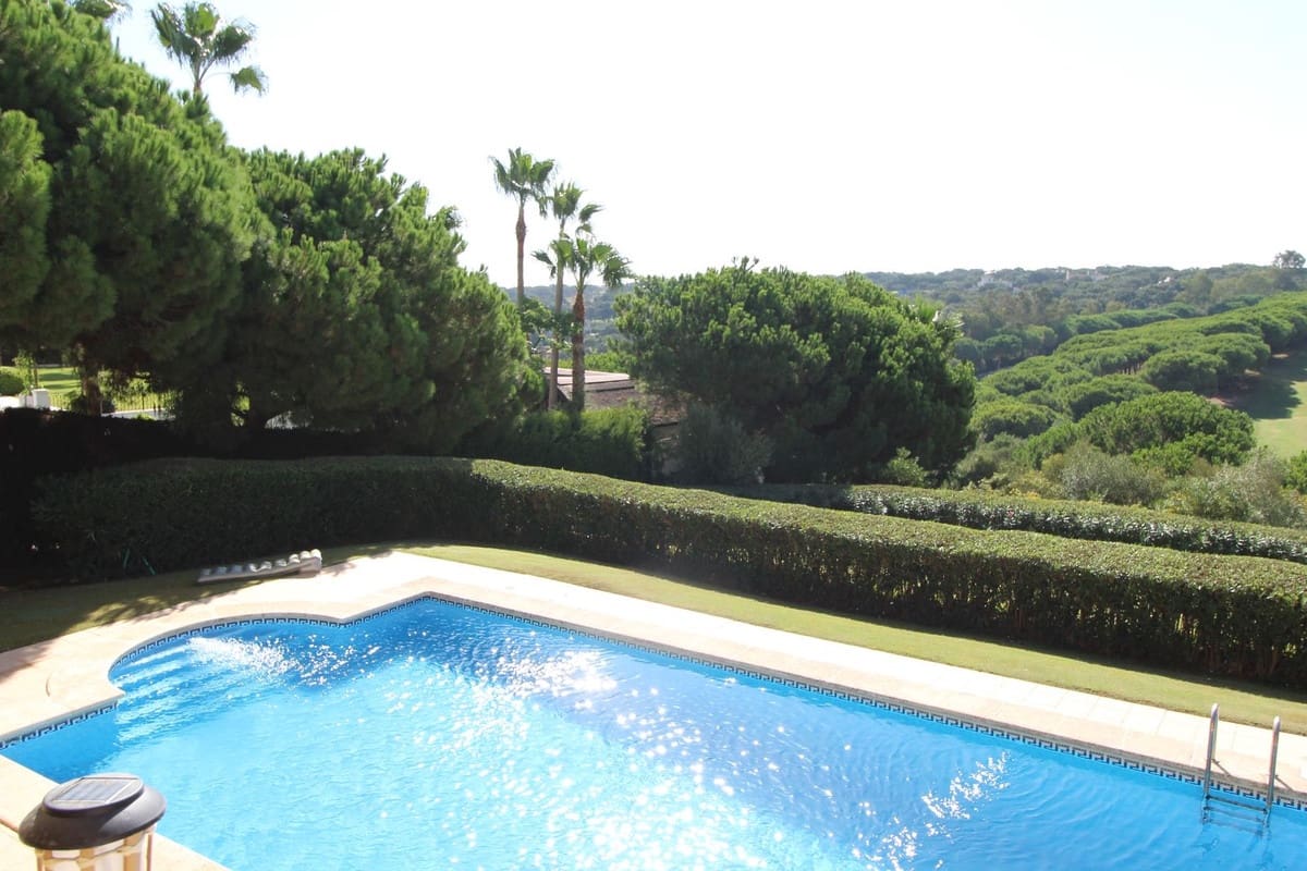 5 soverom Villa til salgs i Sotogrande med garasje - € 2 300 000 (Ref: 9080842)