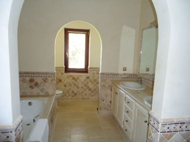 5 soverom Villa til salgs i Sotogrande med garasje - € 2 300 000 (Ref: 9080842)