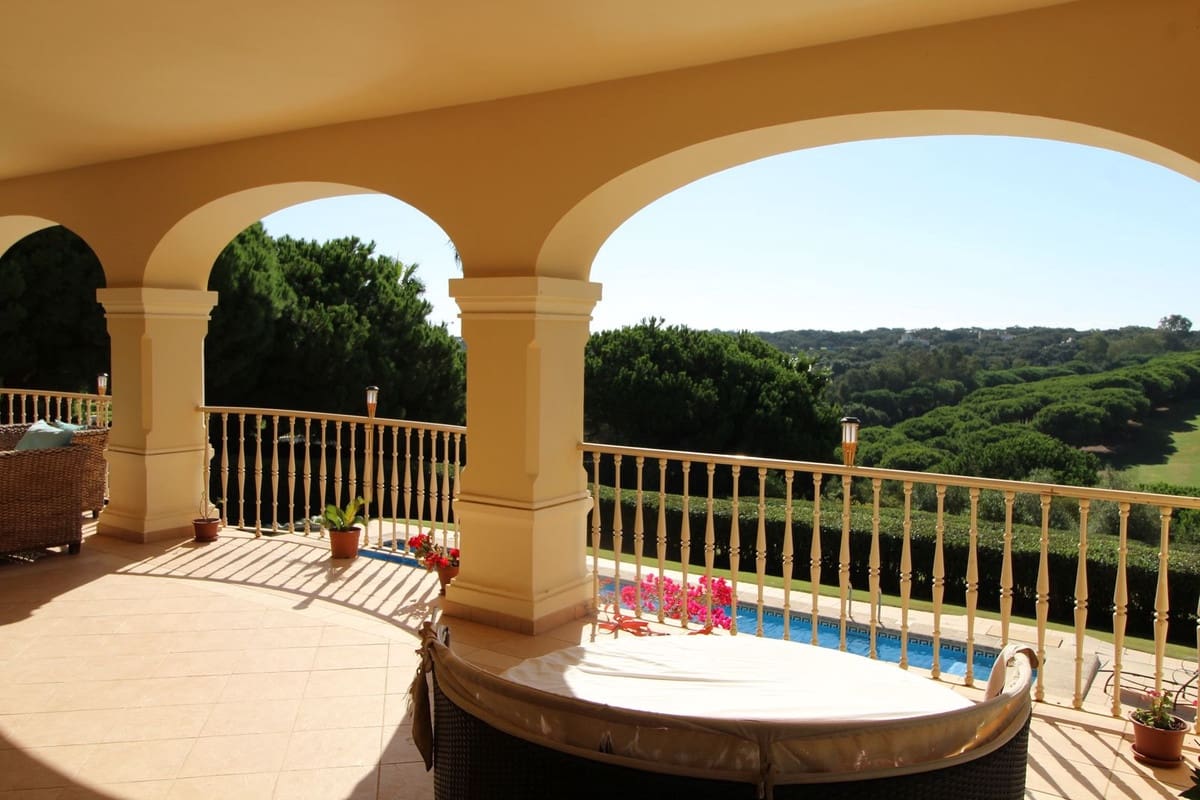 5 soverom Villa til salgs i Sotogrande med garasje - € 2 300 000 (Ref: 9080842)