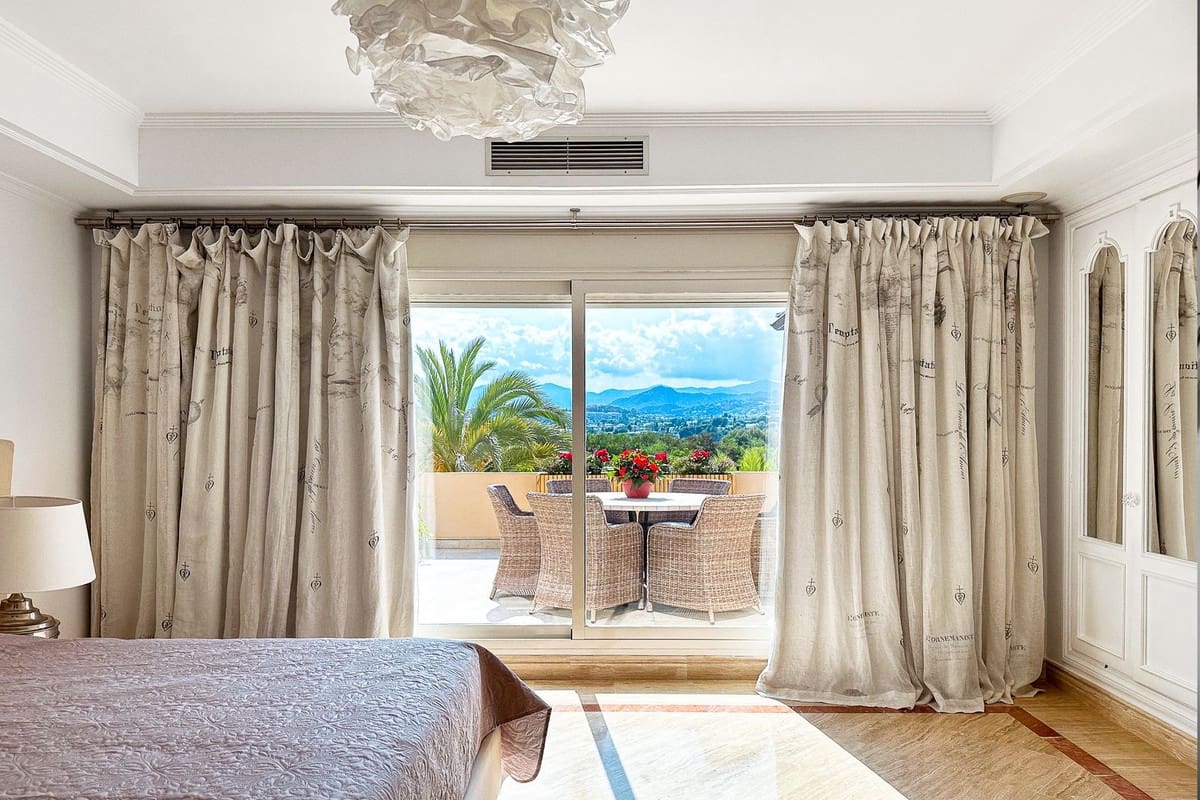 3 bedroom Apartment for sale in Golden Mile - € 2,100,000 (Ref: 9080843)
