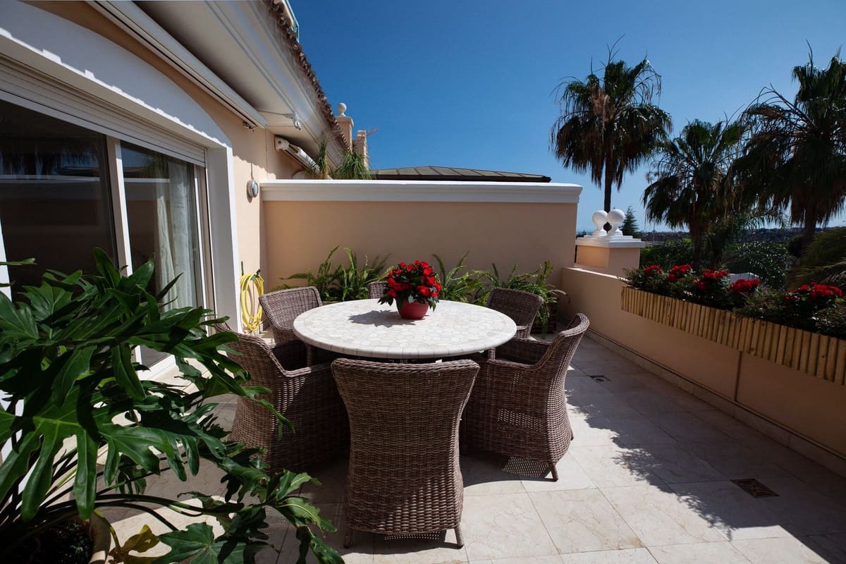 3 bedroom Apartment for sale in Golden Mile - € 2,100,000 (Ref: 9080843)