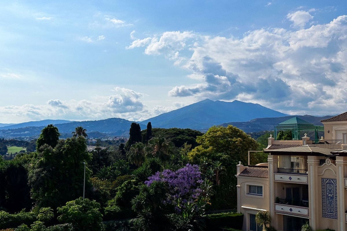 3 bedroom Apartment for sale in Golden Mile - € 2,100,000 (Ref: 9080843)