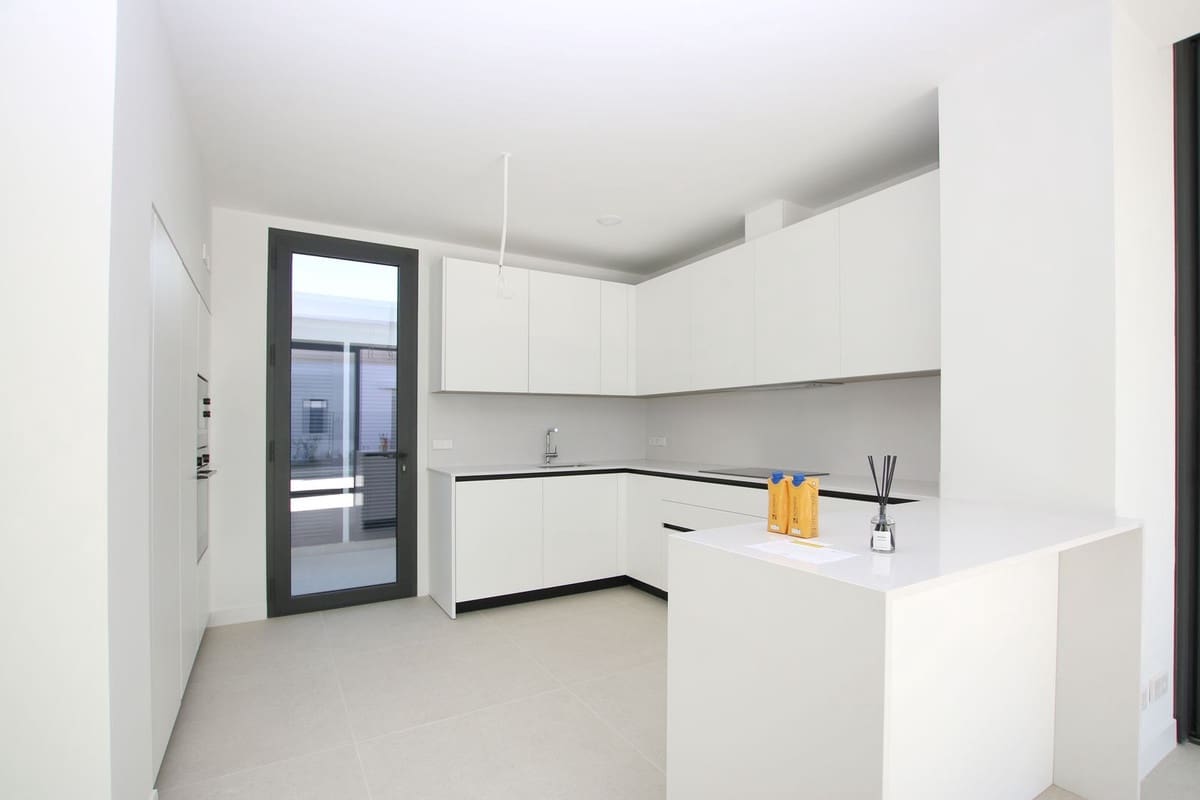 4 sypialnia Willa na sprzedaż w Rio Real - 2 300 000 € (Ref: 9080844)