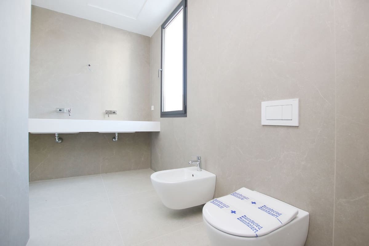 4 sypialnia Willa na sprzedaż w Rio Real - 2 300 000 € (Ref: 9080844)