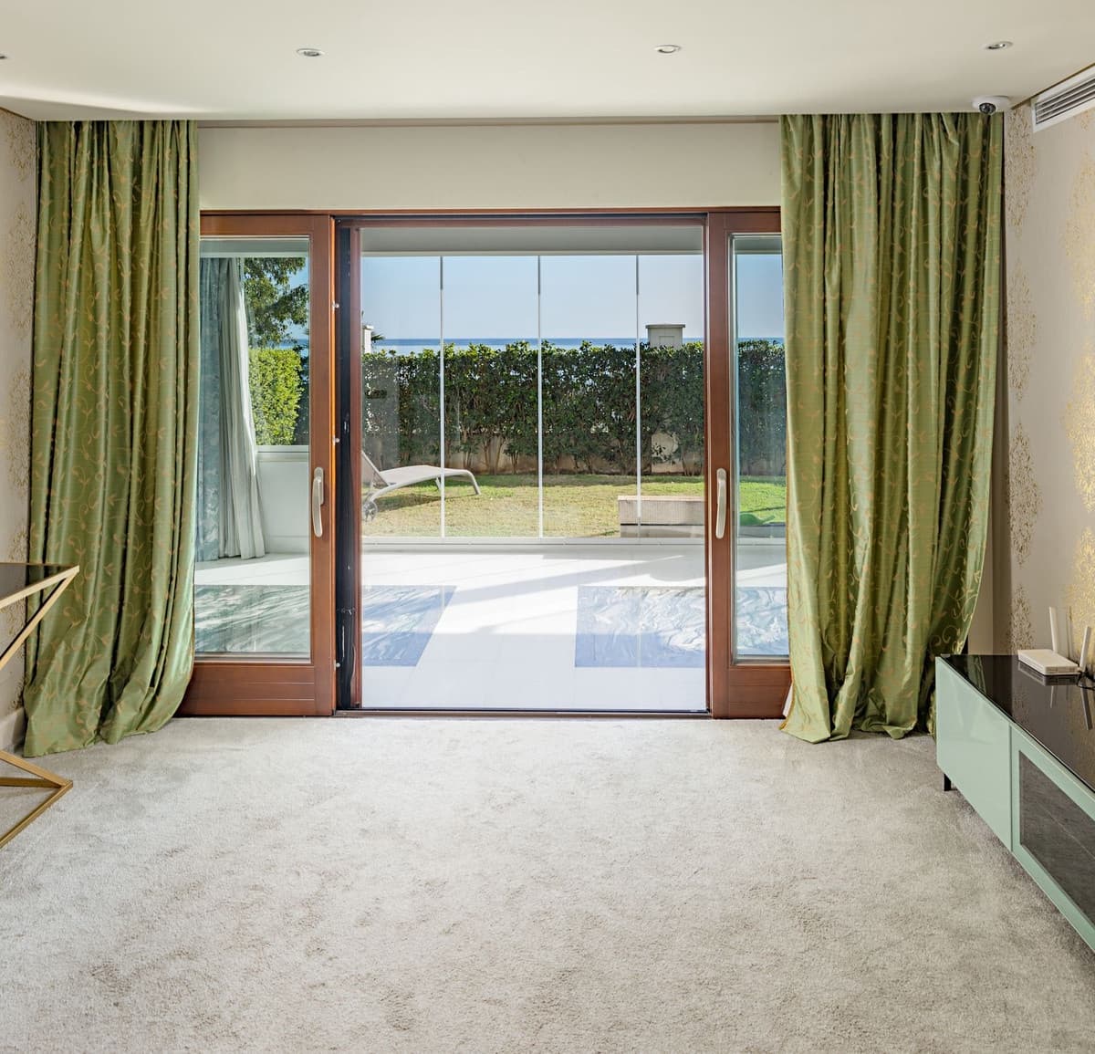 3 soveværelse Lejlighed til salg i Estepona - € 2.020.000 (Ref: 9080845)