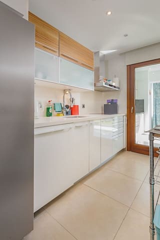 Apartamento de 3 habitaciones en Estepona en venta - 2.020.000 € (Ref: 9080845)