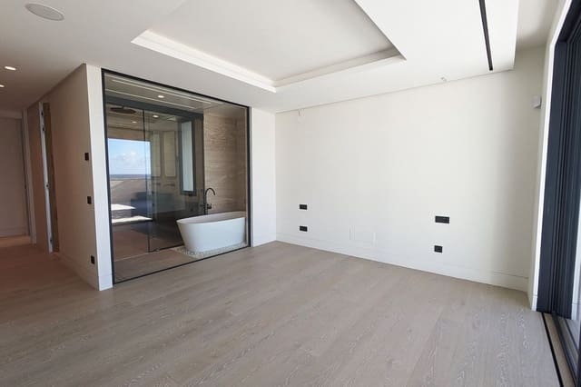 2 bedroom Apartment for sale in Estepona with garage - € 2,310,000 (Ref: 9080846)