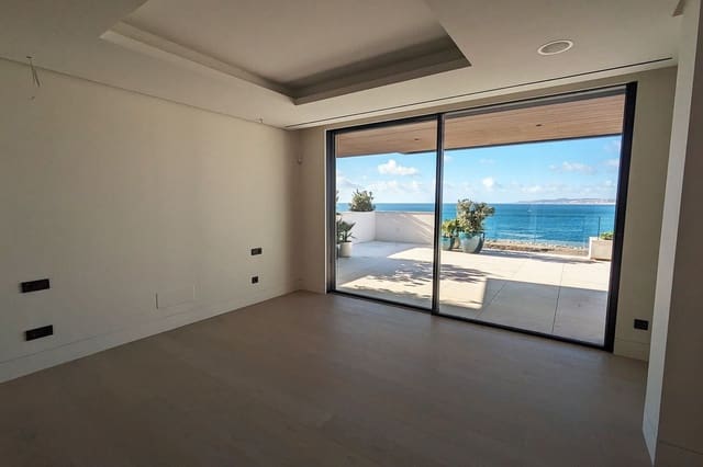 2 bedroom Apartment for sale in Estepona with garage - € 2,310,000 (Ref: 9080846)