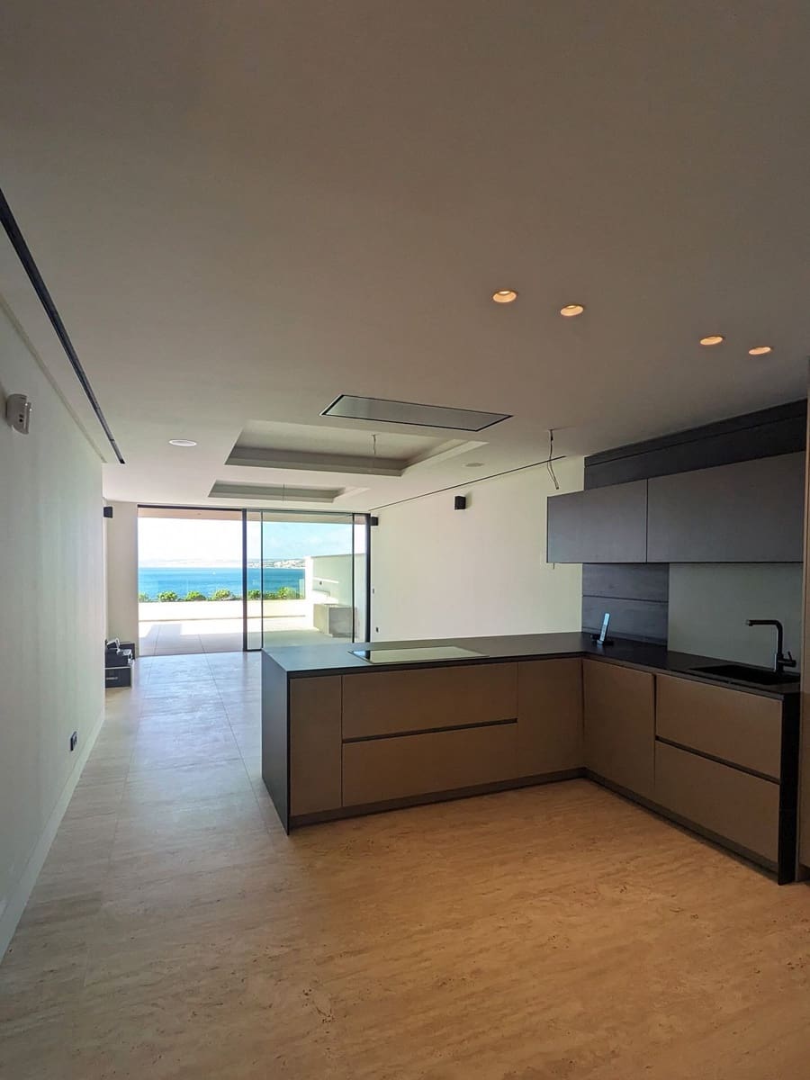 2 bedroom Apartment for sale in Estepona with garage - € 2,310,000 (Ref: 9080846)