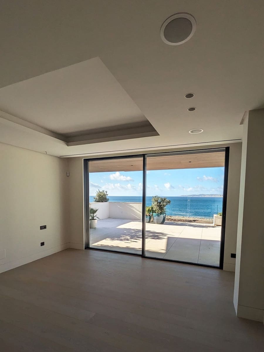 2 bedroom Apartment for sale in Estepona with garage - € 2,310,000 (Ref: 9080846)