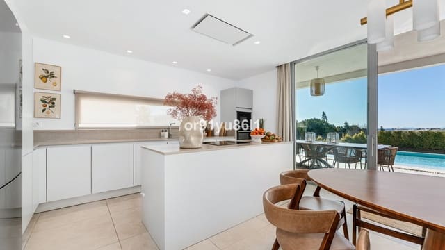 4 soverom Villa til salgs i Santa Clara, Marbella - € 2 390 000 (Ref: 9080847)