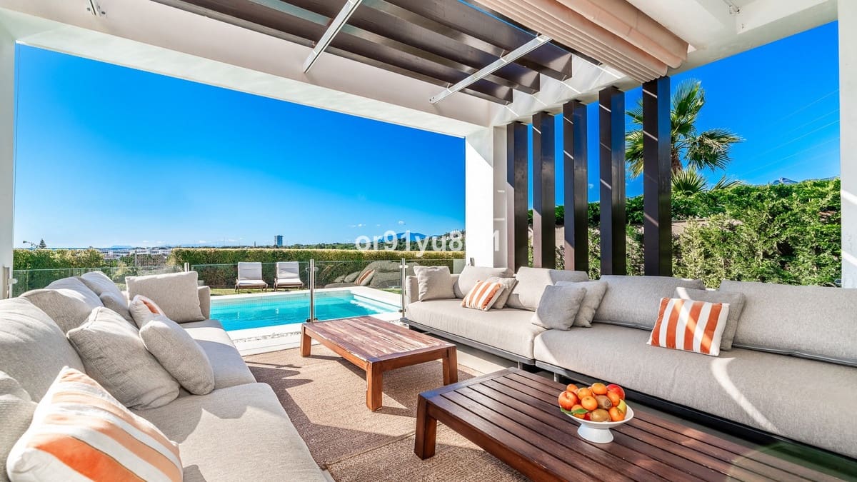 4 sypialnia Willa na sprzedaż w Marbella - 2 390 000 € (Ref: 9080847)