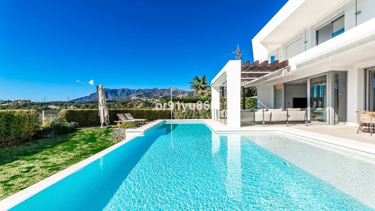 4 sypialnia Willa na sprzedaż w Marbella - 2 390 000 € (Ref: 9080847)