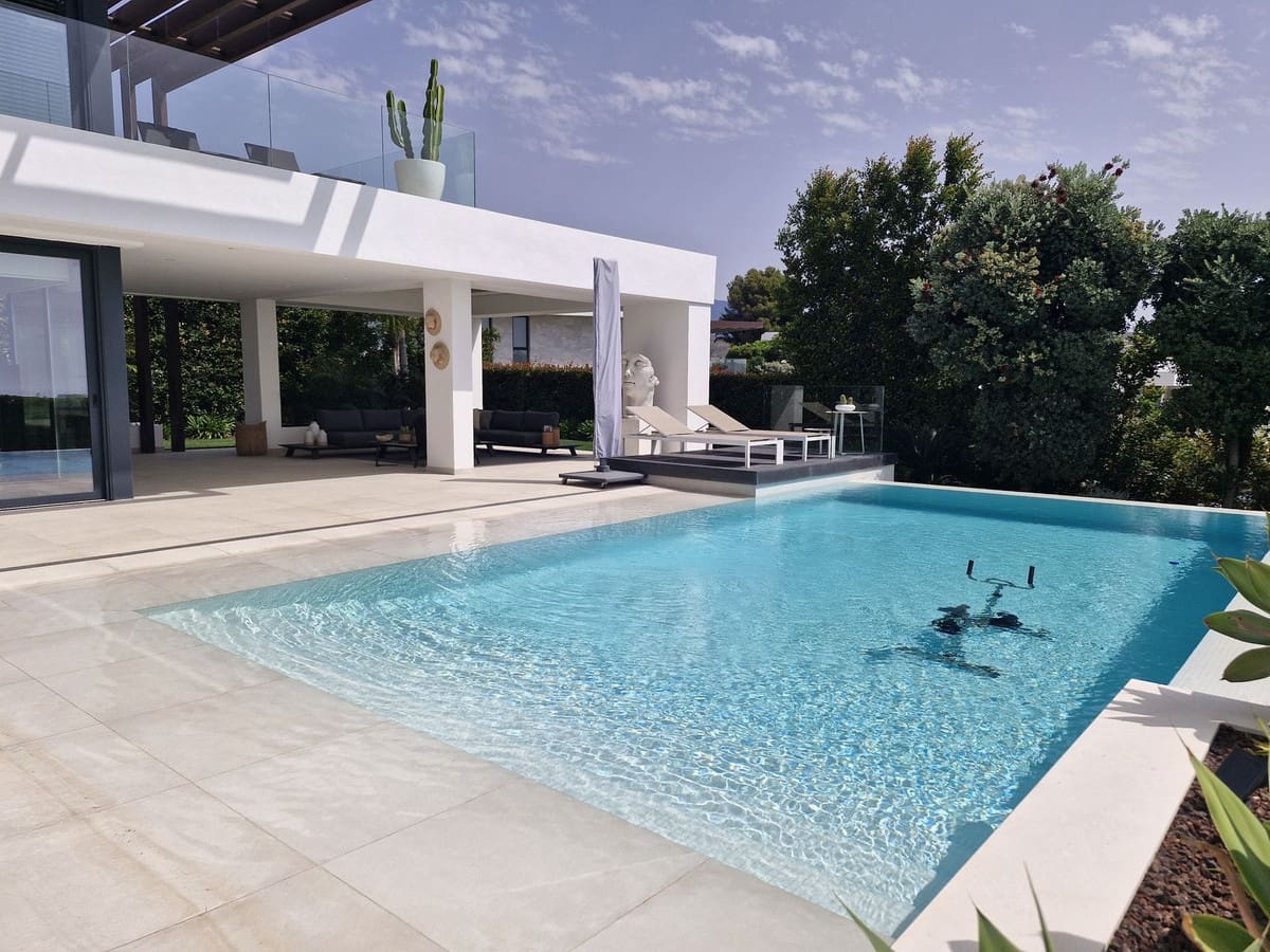 5 sypialnia Willa na sprzedaż w Benahavis z garażem - 2 395 000 € (Ref: 9080848)