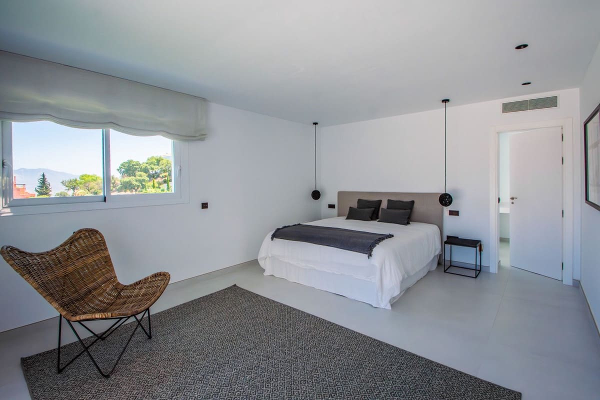 Chalet de 4 habitaciones en Marbella en venta - 2.400.000 € (Ref: 9080849)