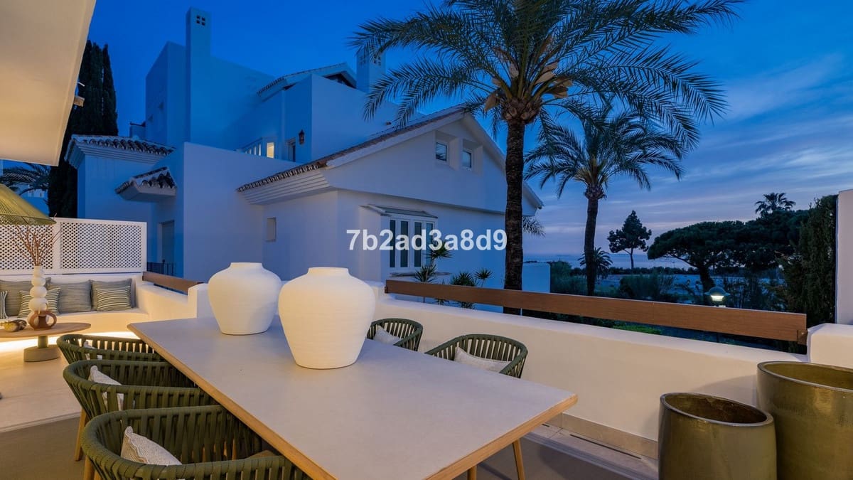 3 soverom Leilighet til salgs i Los Monteros - € 2 450 000 (Ref: 9080850)